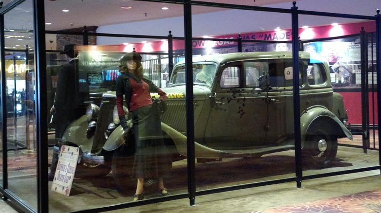 Bonnie and Clyde car display