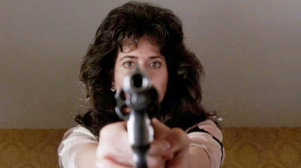 Lorraine Bracco gun