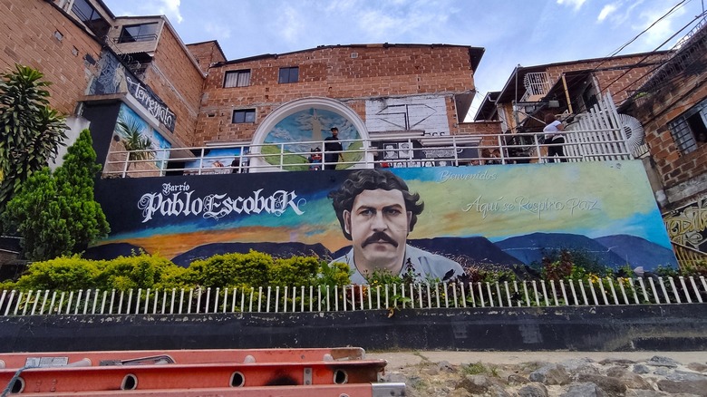 pablo escobar barrio artwork