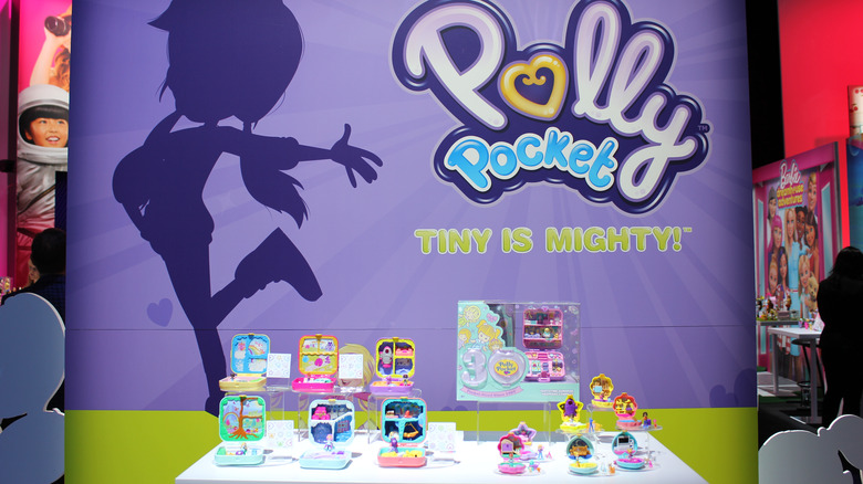 Polly Pocket display