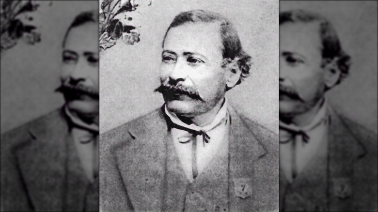 Photo portrait of José María Esparza, better known as Gregorio Esparza
