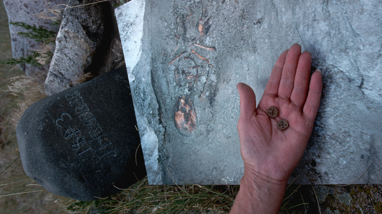 Oregon Trail victim grave