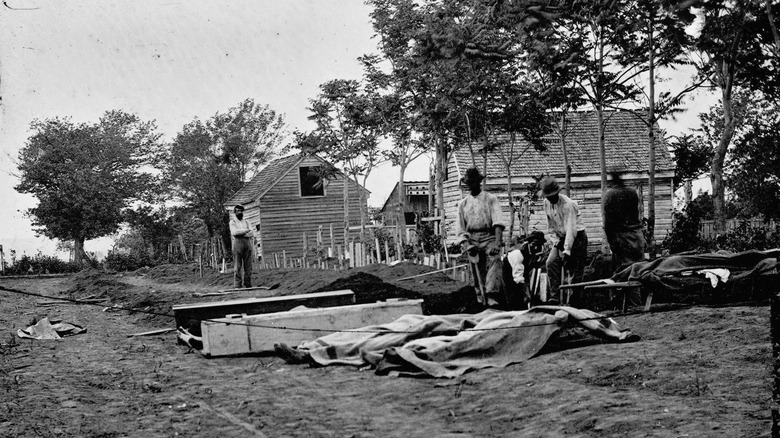 Civil War burial in Fredricksburg, Virginia
