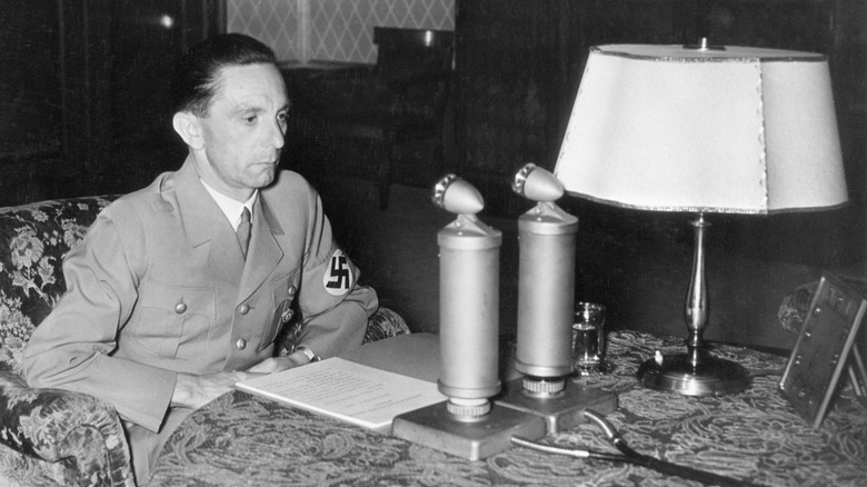 Goebbels delivers broadcast