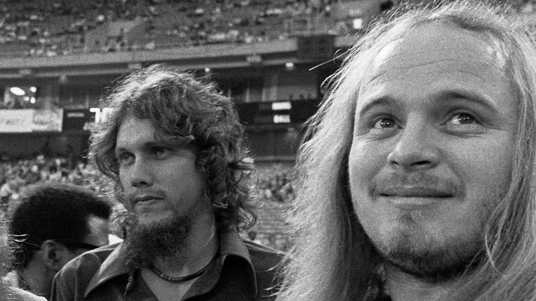 Steve Gaines and Ronnie Van Zant 