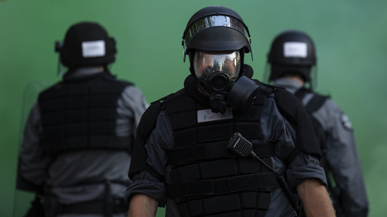 Louisville officers in riot gear