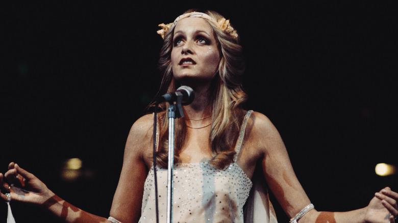 Twiggy performing on stage