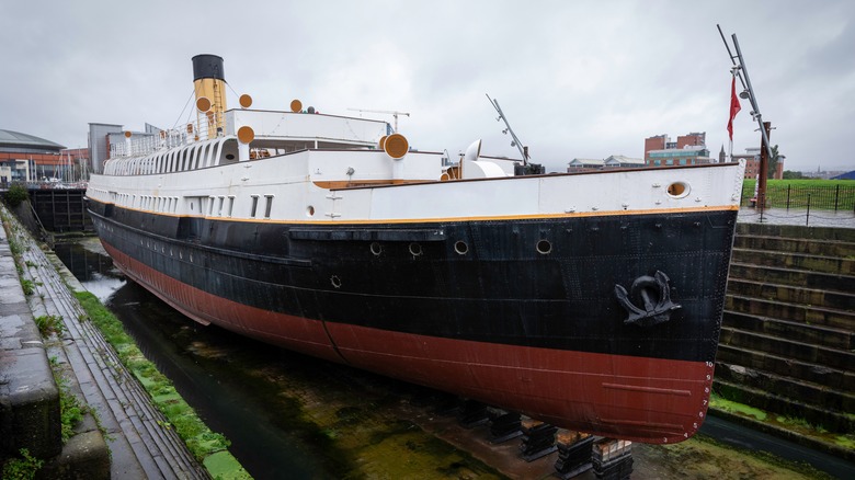 Belfast Titanic museum