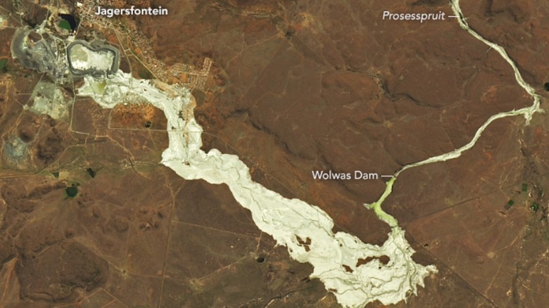 Satellite image of the mine waste