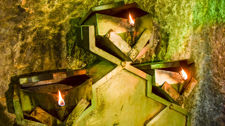 Zoroastrian cave ritual site