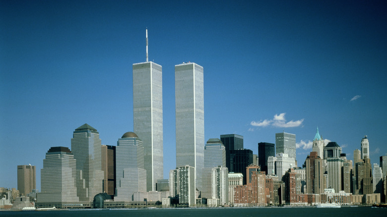 new york skyline with world trade center