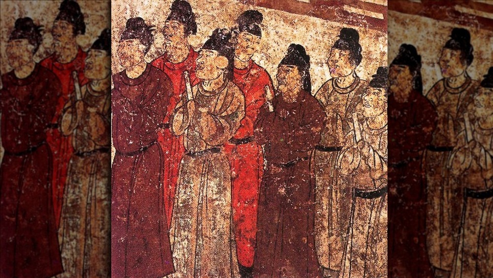 Mural of eunuchs from tomb of prince Zhanghuai