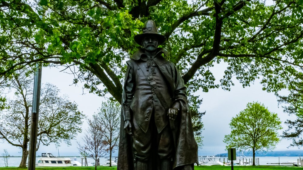 Statue of William Bradford