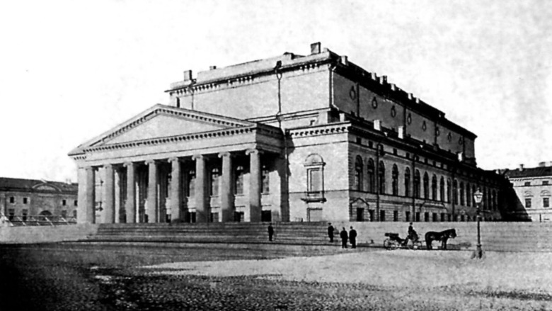 front facade bolshoi kamenny in st. petersburg