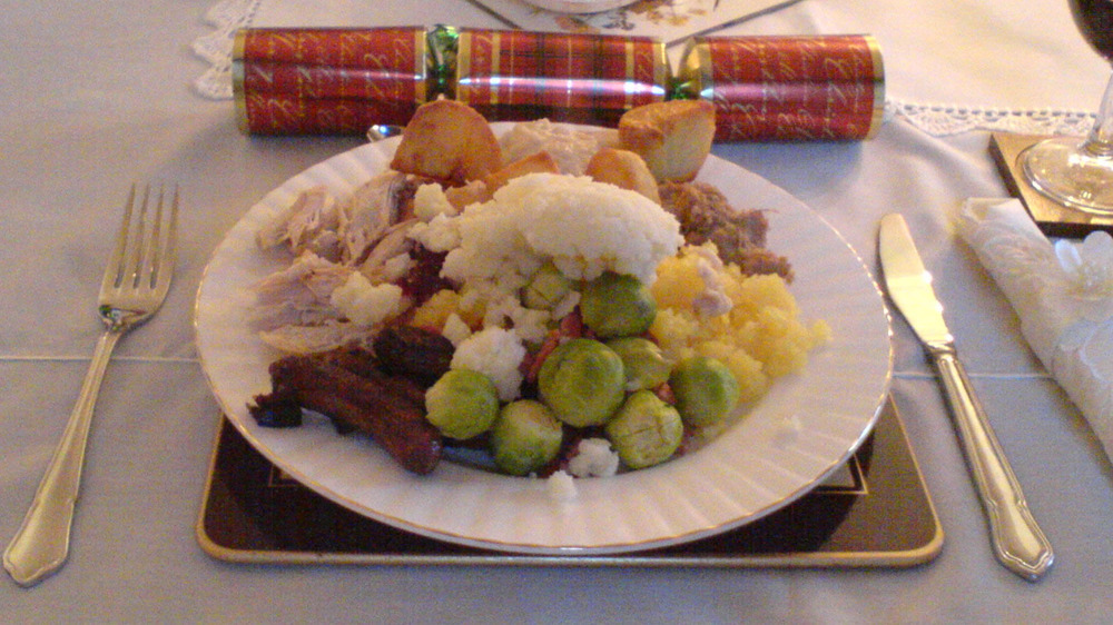 Cropped photo by Qualit-E of a Scottish Christmas dinner