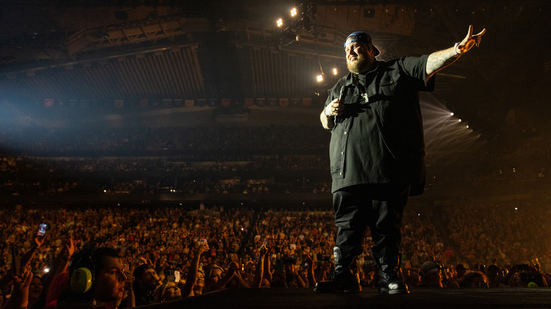 Jelly Roll performing for crowd