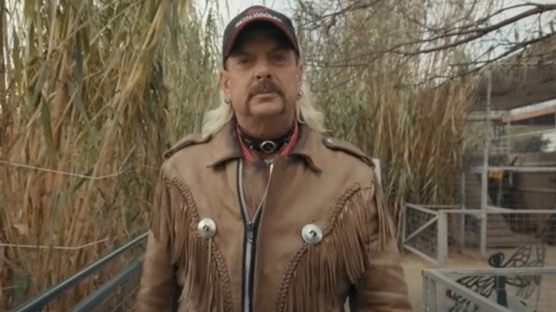 Joe Exotic walking