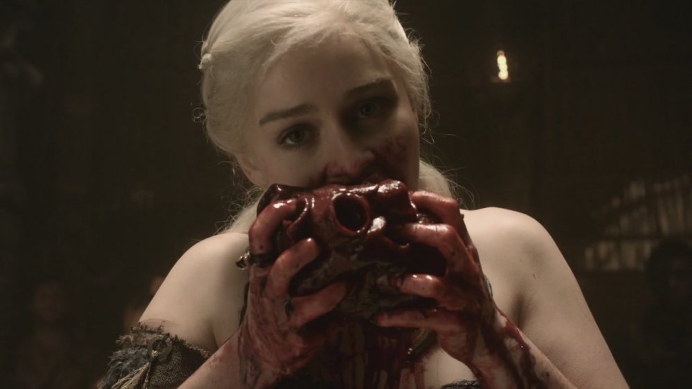 DaenerysI Targaryen eats a horse's heart in "Game of Thrones"