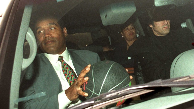 OJ Simpson in car leaving court