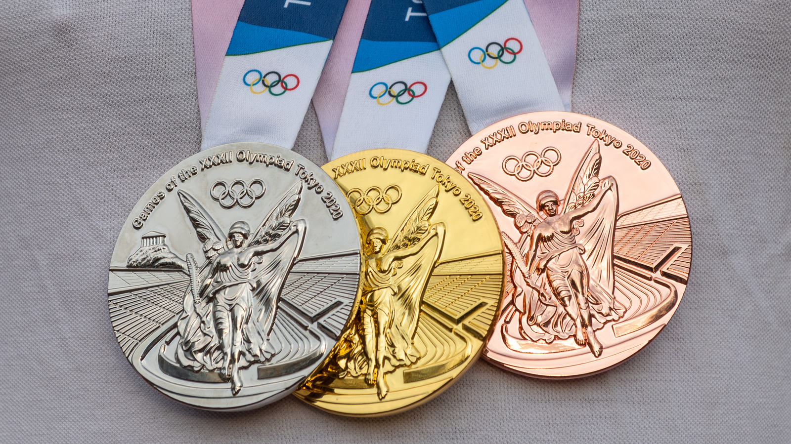 What Are Olympic Gold Medals Made Of Manhattan Gold Silver - Vrogue
