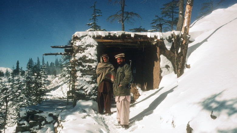 mujahideen in the snow