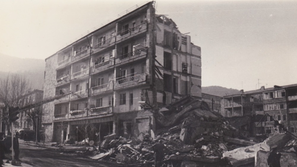 Collapsed building 