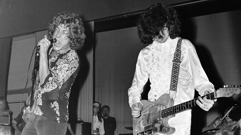 Robert Plant and Jimmy Page onstage as The New Yardbirds