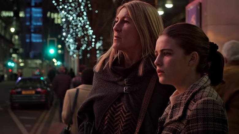 Kate and Carole Middleton on the street in The Crown