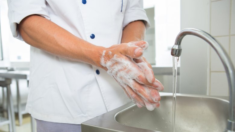 chef, washing hands