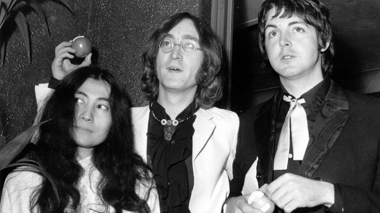 John Lennon Paul McCartney with Yoko Ono