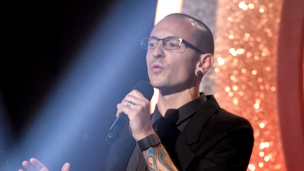 Chester Bennington onstage