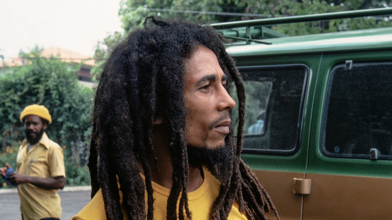 Bob Marley looking side