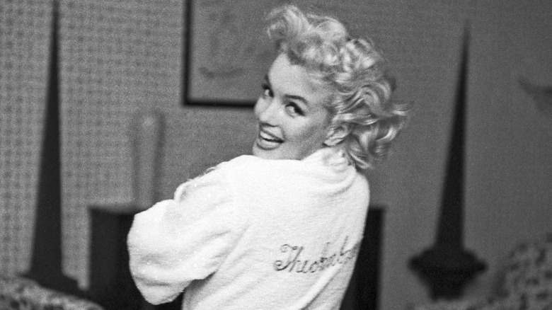 Marilyn Monroe in bathrobe