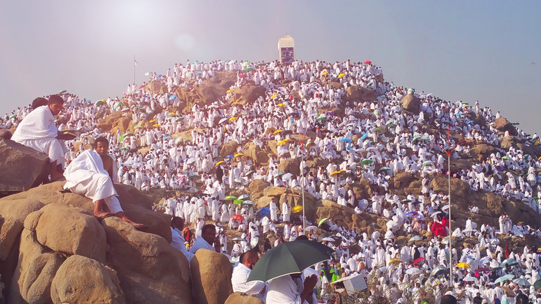 mount arafat pilgrims