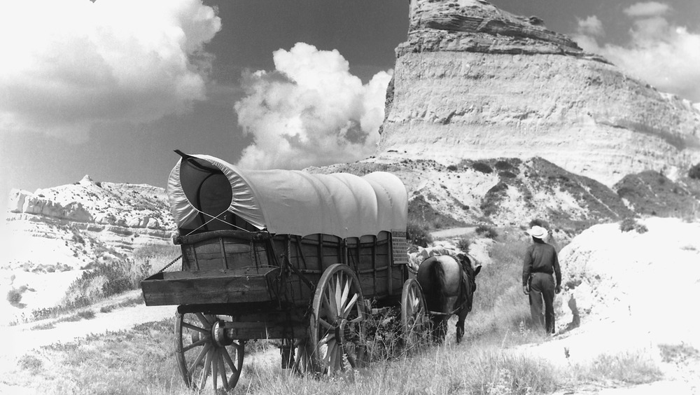 conestoga wagon oregon trail reenactment