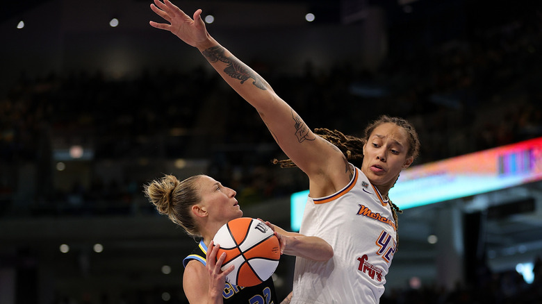 Brittney Griner reaching arm out