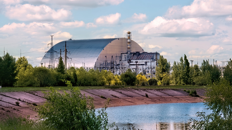 Chernobyl sarcophagus