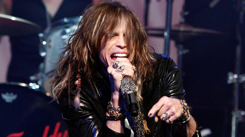 Steven Tyler singing