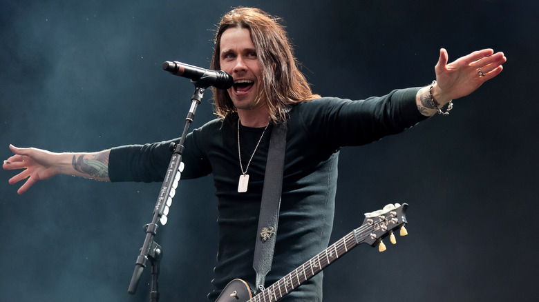 Myles Kennedy performing