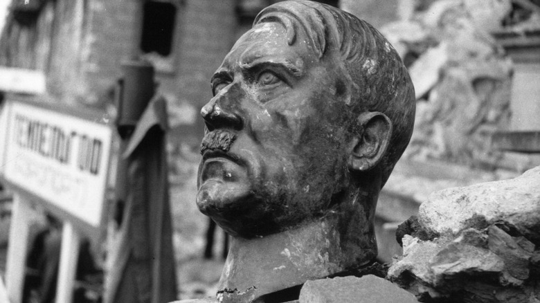 Bust of Hitler's head