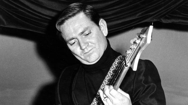 Willie Nelson performing in 1961