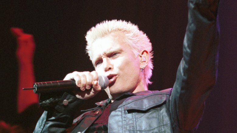 Billy Idol onstage in 2001