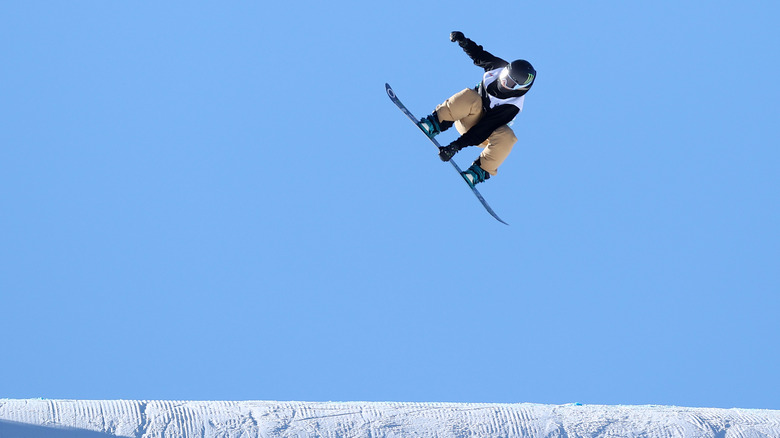 Jamie Anderson competing in December 2021