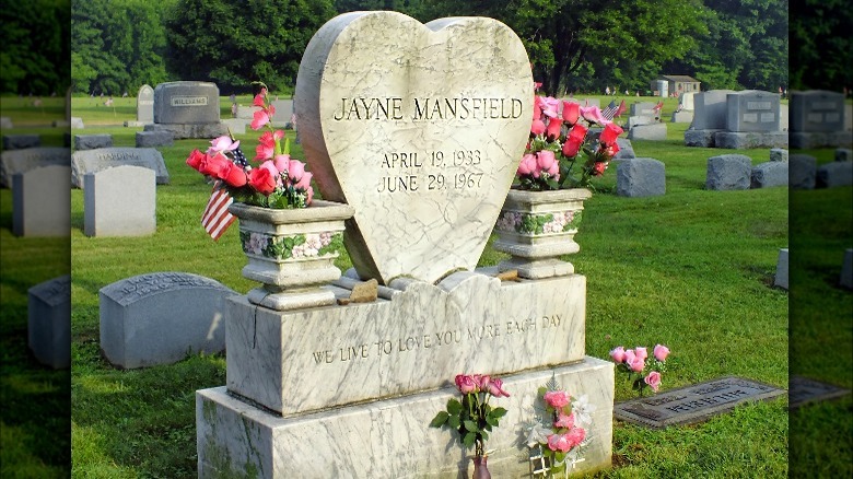 Jayne Mansfield's gravestone, Pen Argyl, Pennsylvania