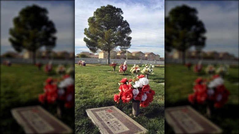 Redd Foxx's grave