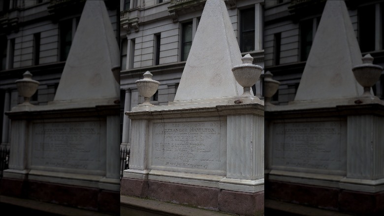 Alexander Hamilton's gravesite