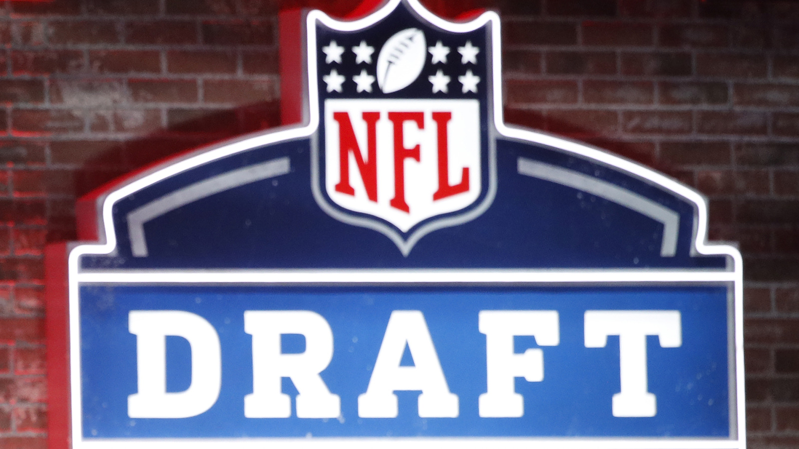 Ranking College Football Teams with Most No. 1 NFL Draft Picks - College  Football HQ