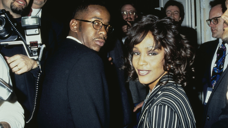 bobby brown and whitney houston posing