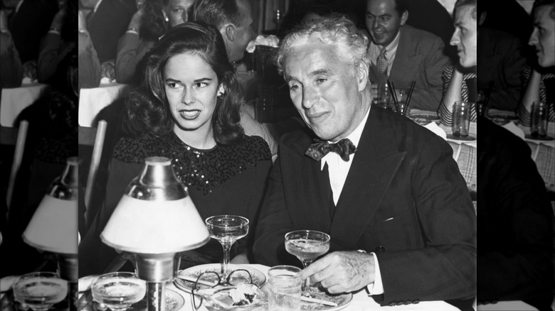 Charlie Chaplin Oona O'Neill at dinner