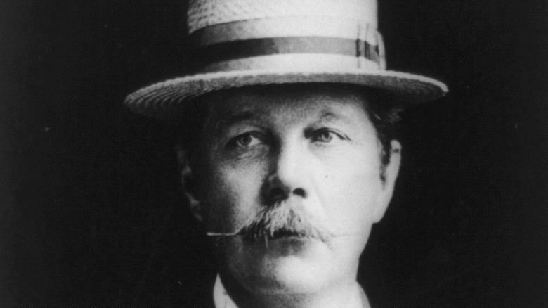 Sir Arthur Conan Doyle photo